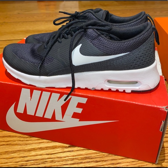 Nike Shoes - Nike Women’s Air Max Thea - Size 9